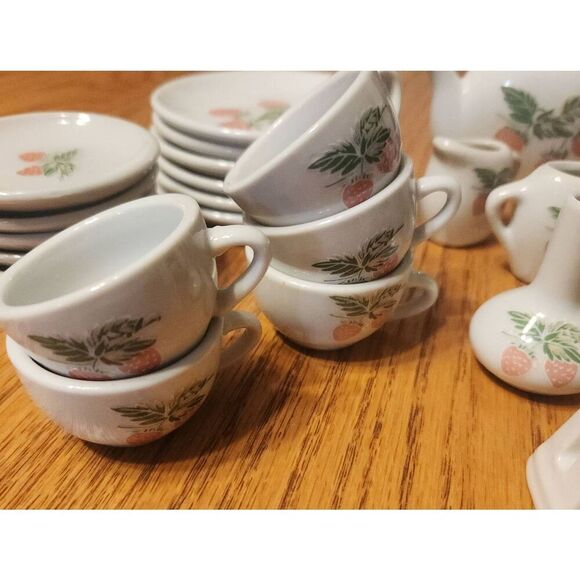 Small children's coffee/tea & dessert set - Picture 2 of 9